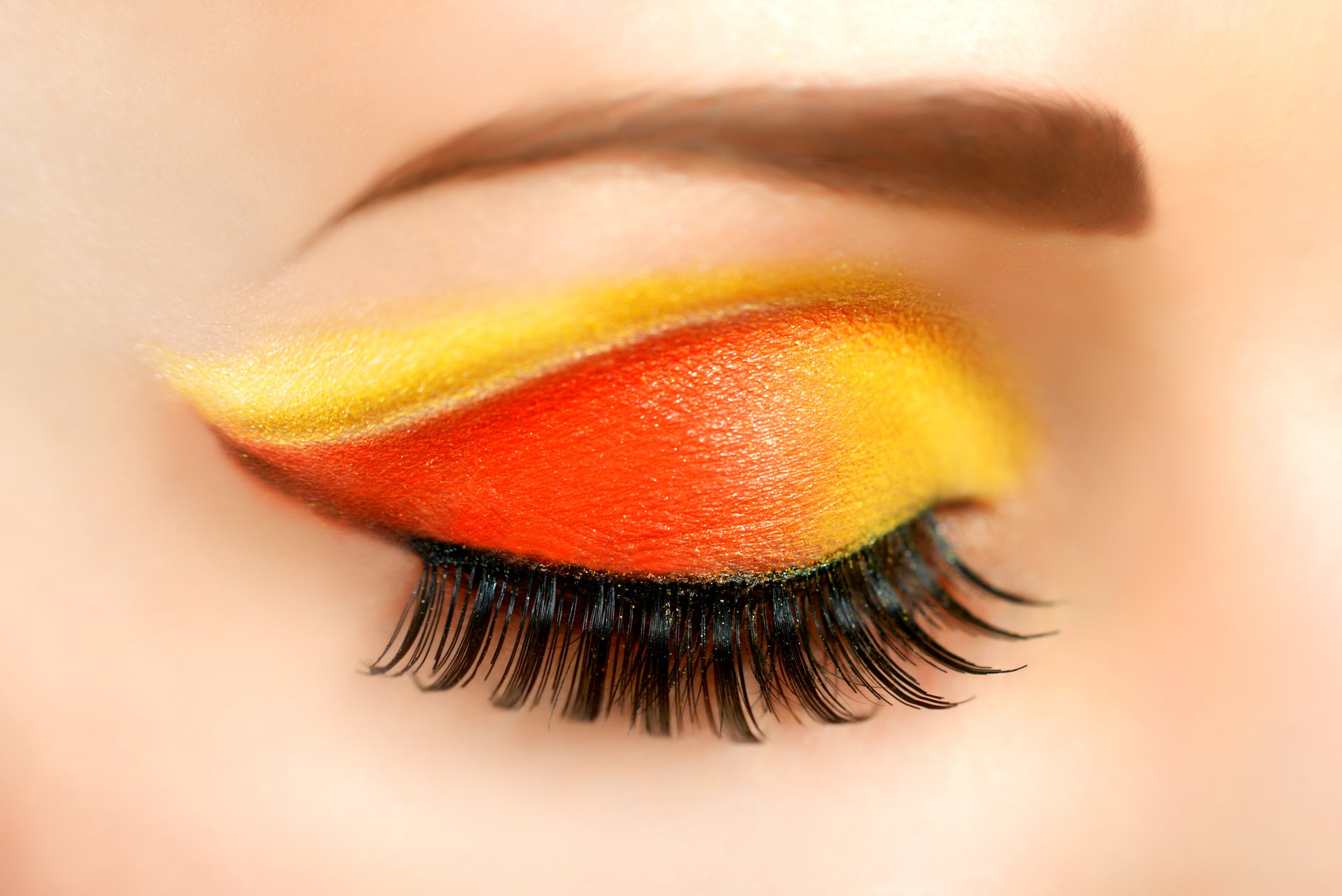 A Guide to Applying Eye Makeup Like a Pro