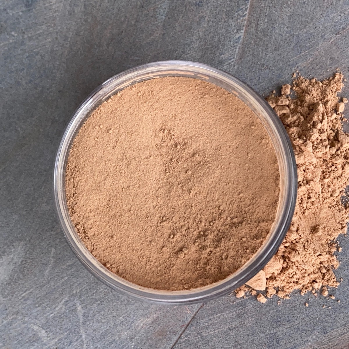 Golden Tan loose powder foundation