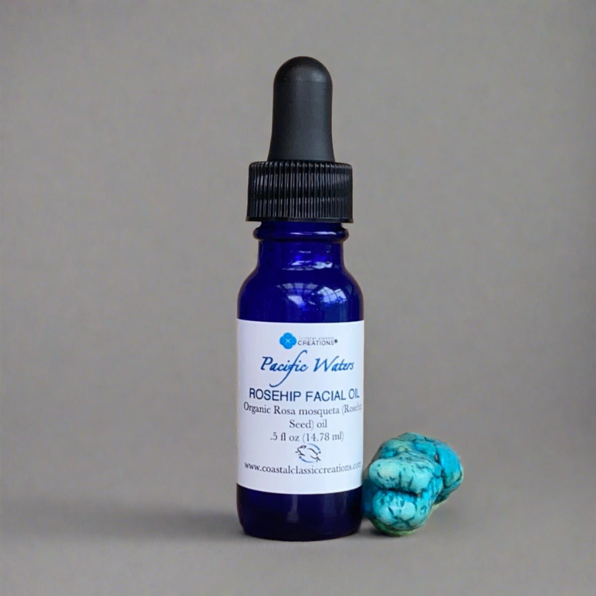 Ultra-lightweight rosehip seed oil for skin plumping