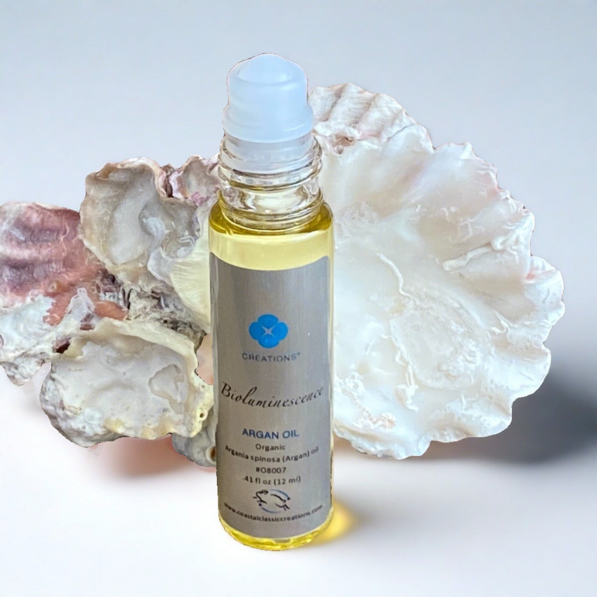Moisturizing organic argan oil with unique roll-on applicator for travel
